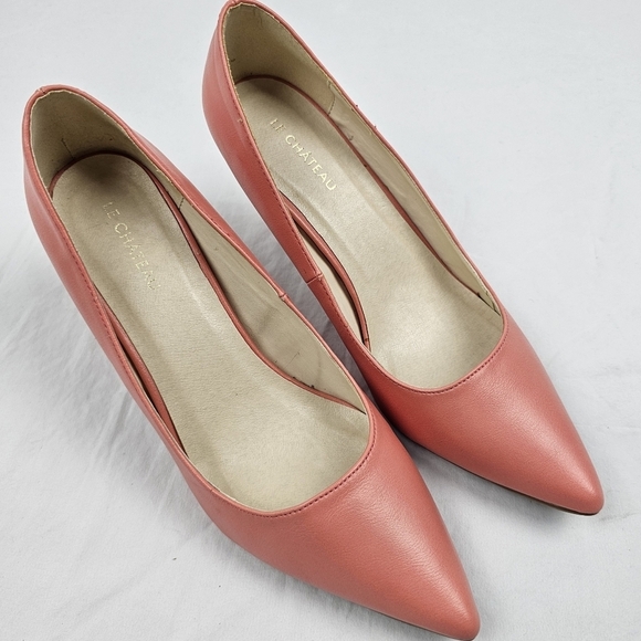 le chateau Shoes - Le Chateau Pink Pumps 3" Heel Size 8